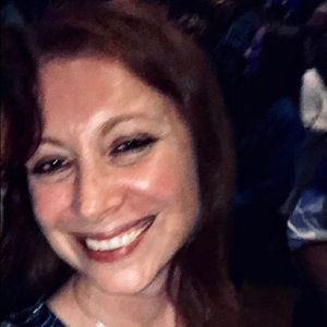 Meet your Posher, Suzanne